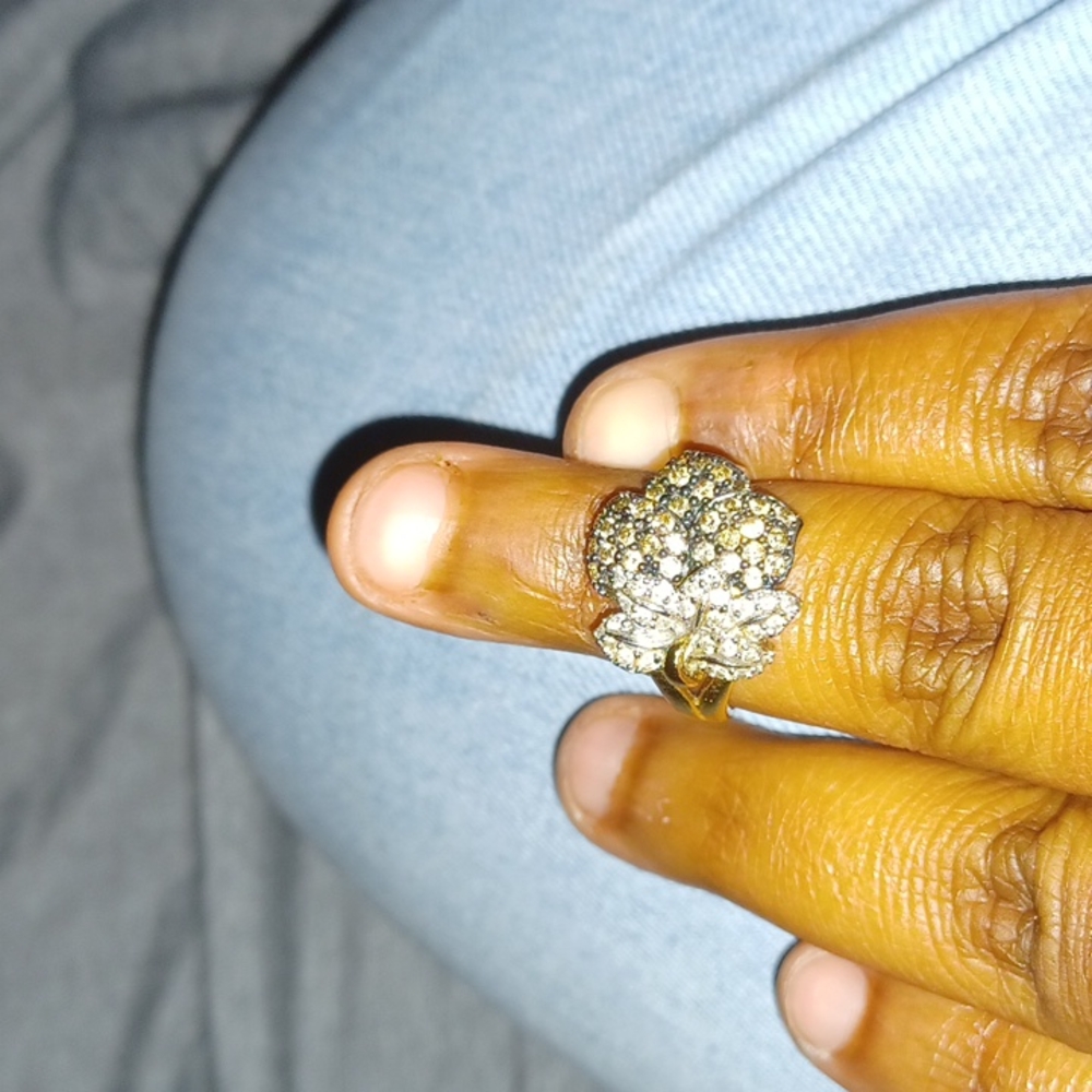 (Reserved)Very beautiful 10k gold ring